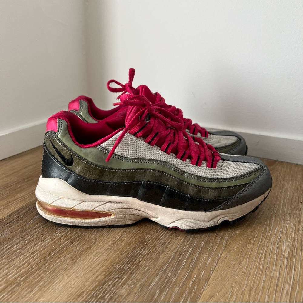 NIKE air max 95 vintage women’s size 7